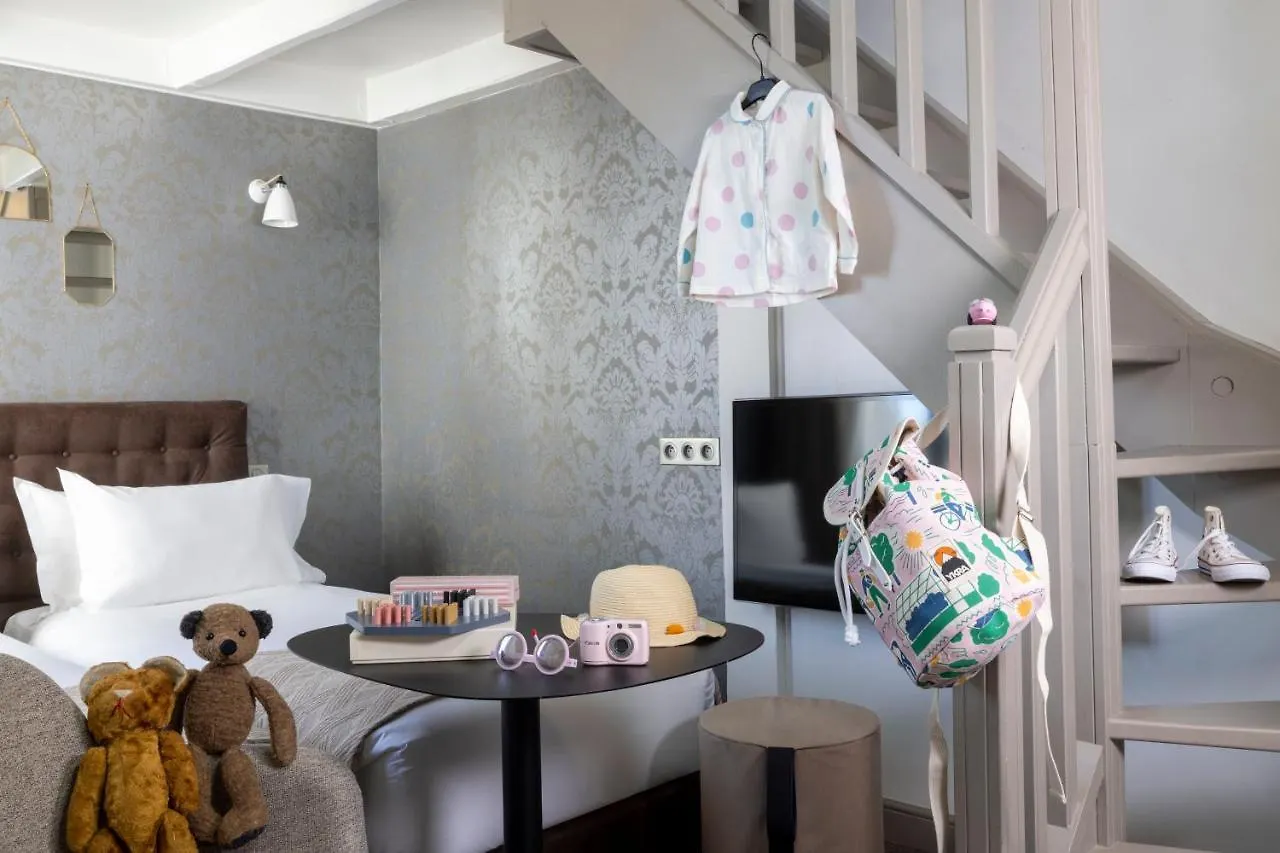 Hotell Madeleine Haussmann 3*